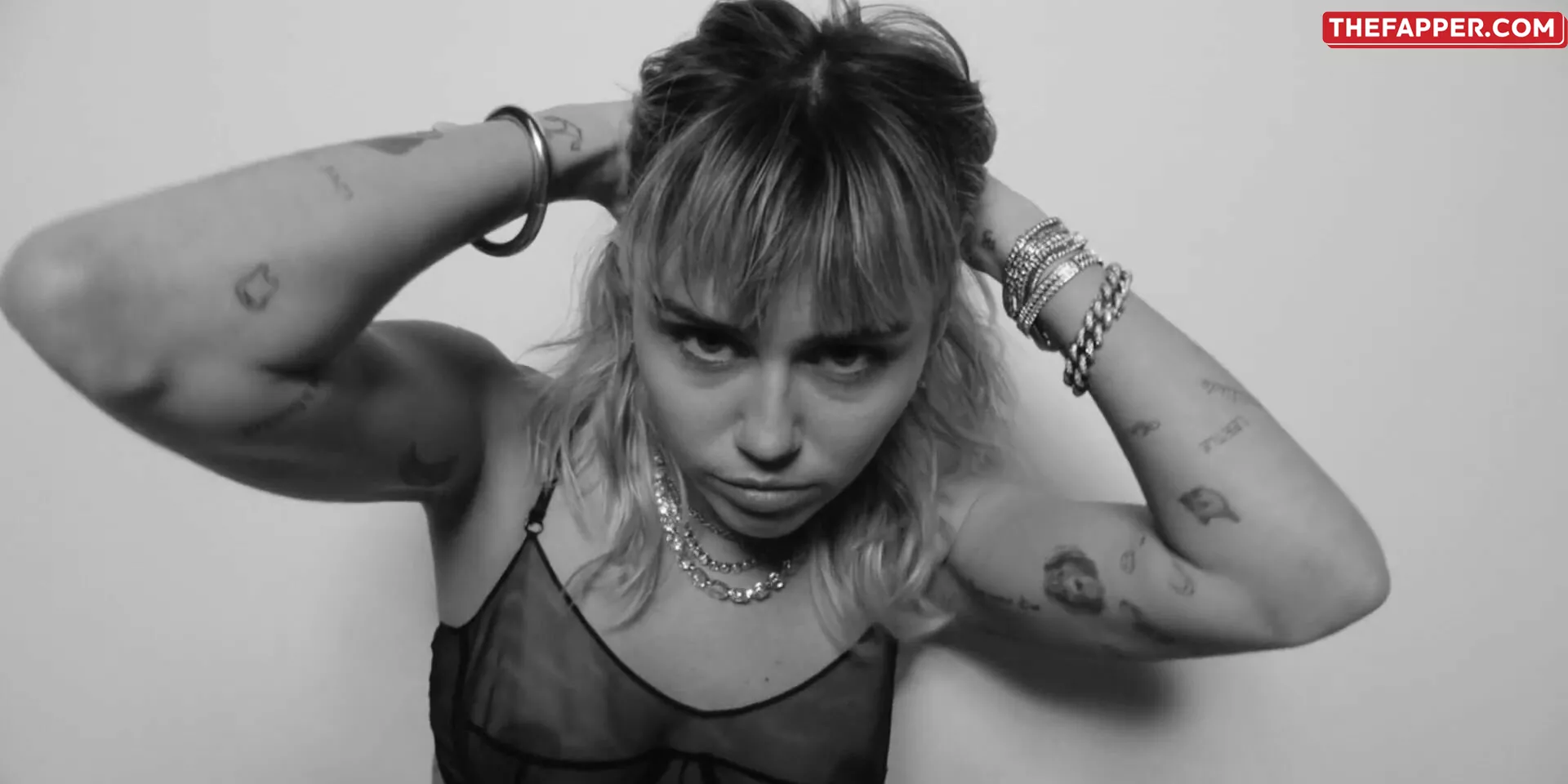 Miley Cyrus  Onlyfans Leaked Nude Image #gSDdwoOzTi