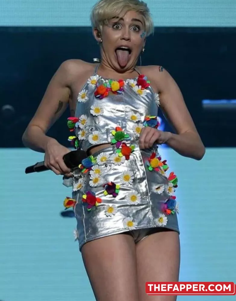 Miley Cyrus  Onlyfans Leaked Nude Image #gn2oicMX4Q