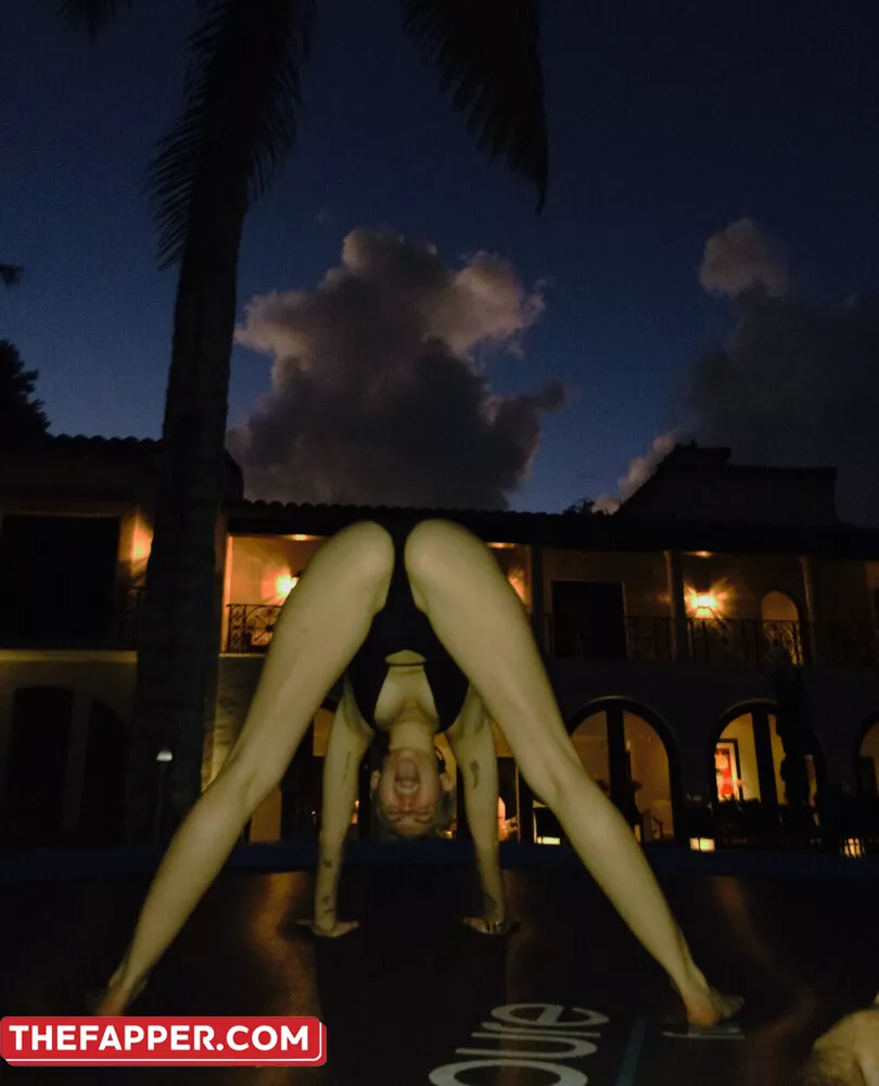 Miley Cyrus  Onlyfans Leaked Nude Image #hLIfyfyESi