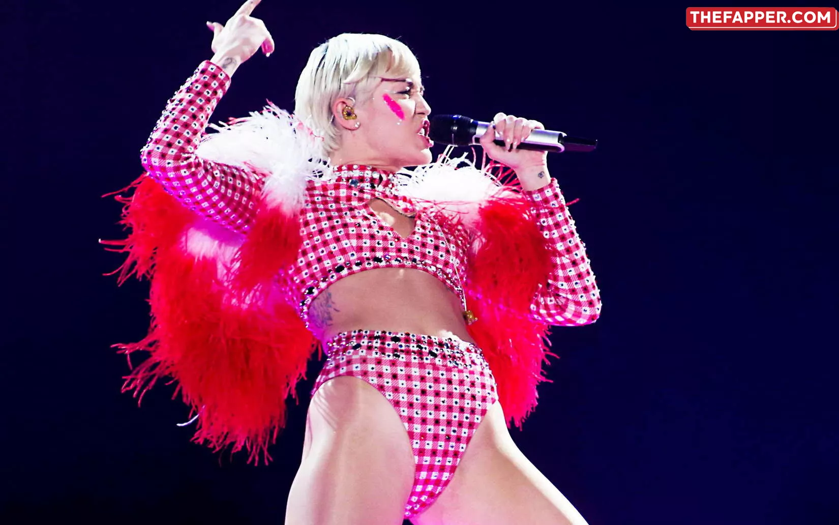 Miley Cyrus  Onlyfans Leaked Nude Image #kcPJ7Xfwnz
