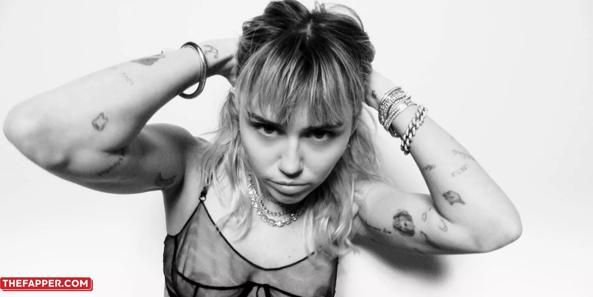 Miley Cyrus  Onlyfans Leaked Nude Image #lm6G2V9X8T