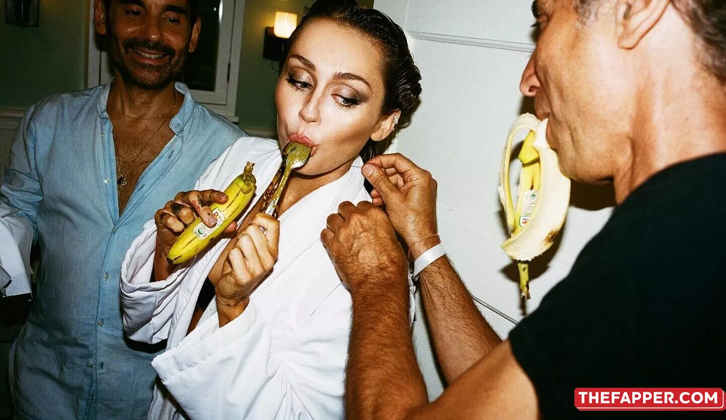 Miley Cyrus  Onlyfans Leaked Nude Image #ntBTDpC59V
