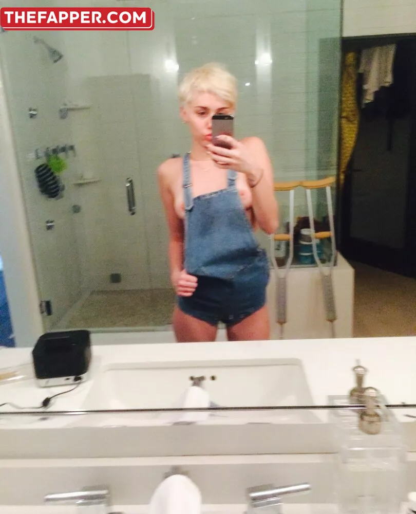 Miley Cyrus  Onlyfans Leaked Nude Image #tbBsAjHqN0