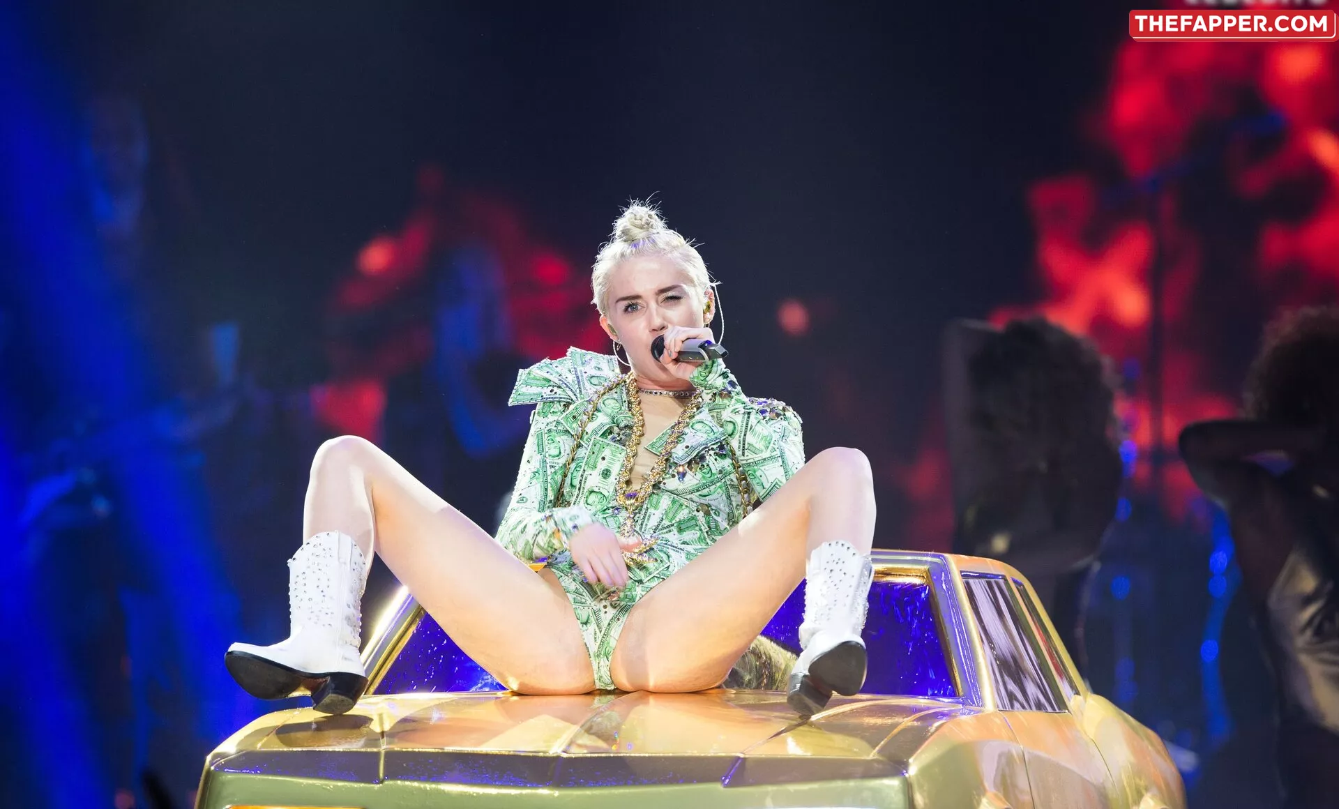 Miley Cyrus  Onlyfans Leaked Nude Image #u6vPaHZWmF