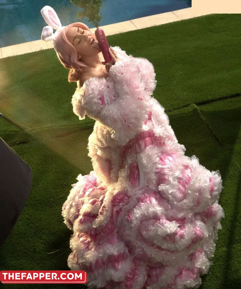 Miley Cyrus  Onlyfans Leaked Nude Image #uv5wHPjctg