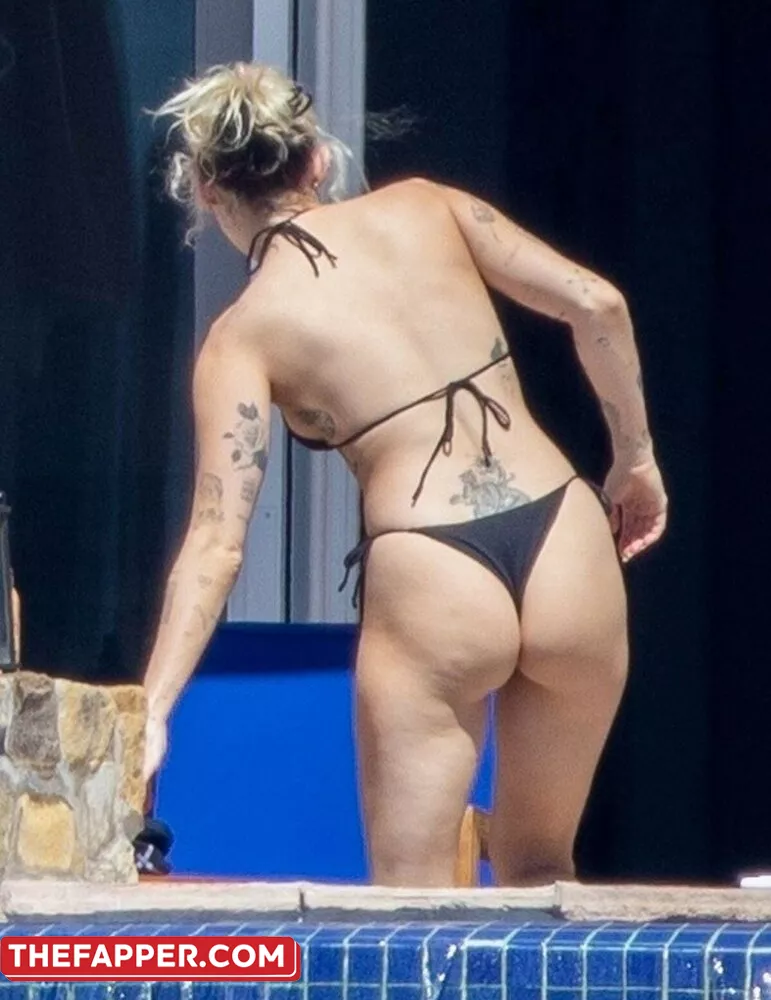 Miley Cyrus  Onlyfans Leaked Nude Image #wiPSjXRxN2