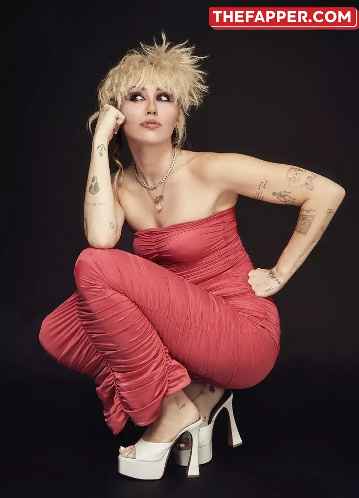 Miley Cyrus  Onlyfans Leaked Nude Image #wqI1r7H4Fc