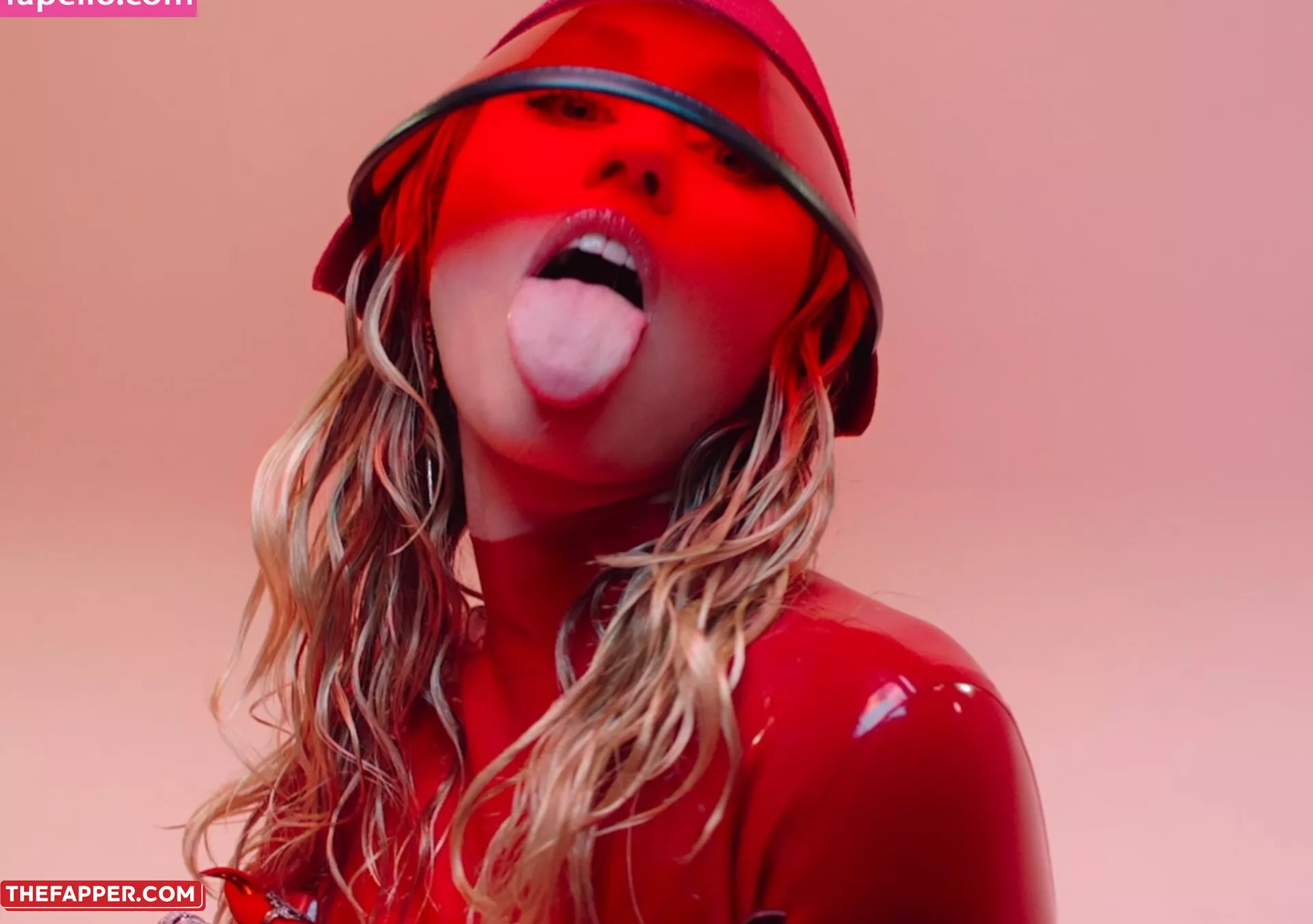 Miley Cyrus  Onlyfans Leaked Nude Image #xWxvqYLkcb