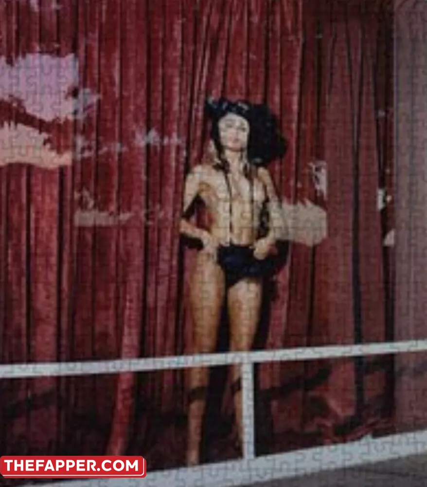Miley Cyrus  Onlyfans Leaked Nude Image #xvd4mOk06X