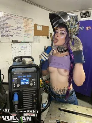 Minitruckmommy #0nWprU5BZt