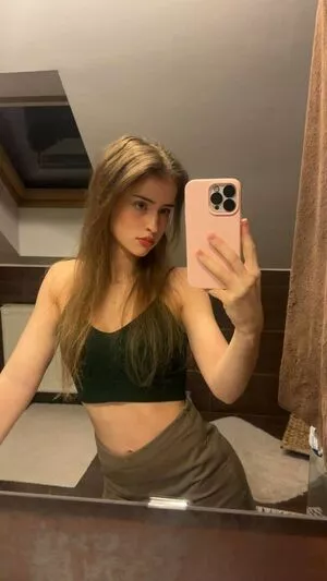 Mira.004 Onlyfans Leaked Nude Image #kaeAHUAYTd