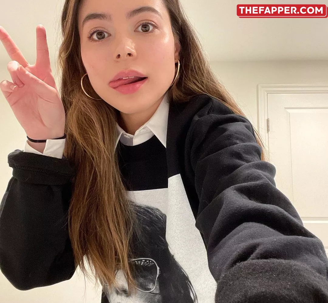 Miranda Cosgrove  Onlyfans Leaked Nude Image #KjF4mxw1yW