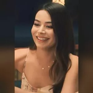 Miranda Cosgrove #aLAGH0eERb