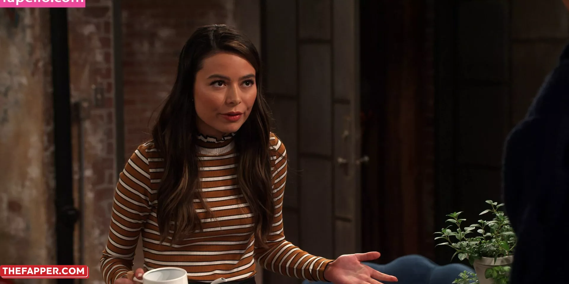 Miranda Cosgrove  Onlyfans Leaked Nude Image #aXWw2Faqm8