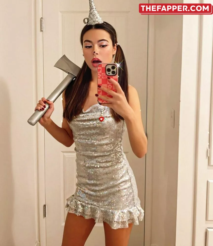 Miranda Cosgrove  Onlyfans Leaked Nude Image #awwRG3McGg