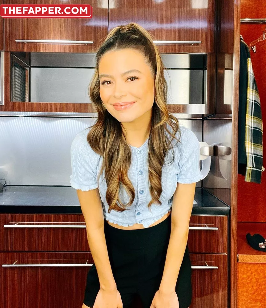 Miranda Cosgrove  Onlyfans Leaked Nude Image #dYunY29aEp