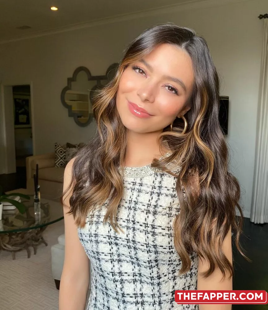 Miranda Cosgrove  Onlyfans Leaked Nude Image #iGoxPMpZXU