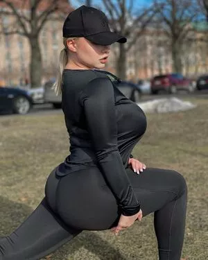 Miss Paraskeva #c4zjaIyhYN