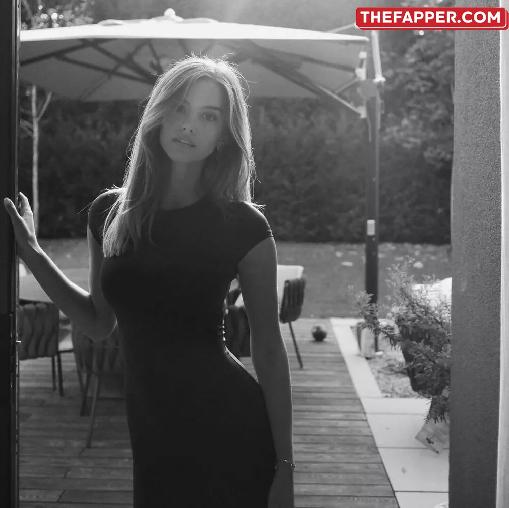 Nicola Cavanis  Onlyfans Leaked Nude Image #g3I471fyHn