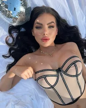 Nicole Thorne #xtDpDDZKYu