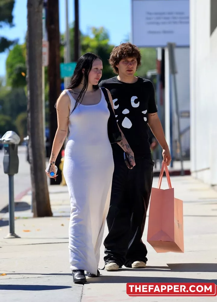 Noah Cyrus  Onlyfans Leaked Nude Image #1Zm4fxnFZS