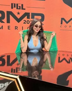 Nyvi Estephan #ggDx6AlD7R