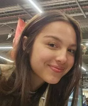 Olivia Rodrigo #PiEgQ11q6S