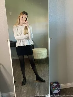 Pantyhose_princess99 Onlyfans Leaked Nude Image #P1uAOC35yT