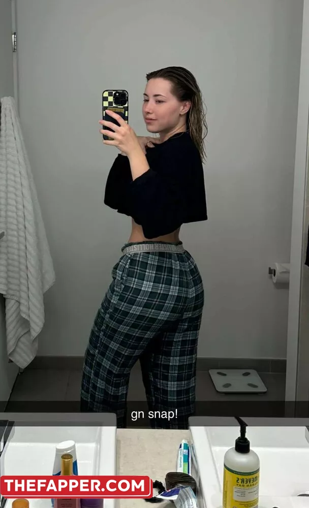 Pineapplebrat  Onlyfans Leaked Nude Image #2hbWZg6pna