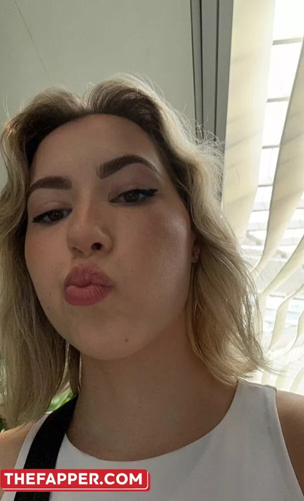 Pineapplebrat  Onlyfans Leaked Nude Image #63de6VlyQ6