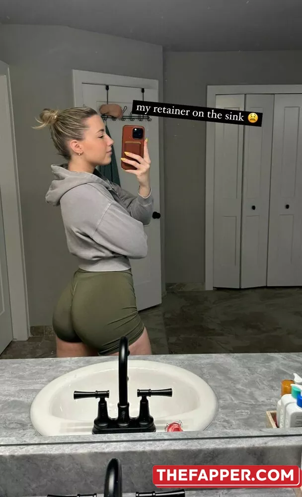 Pineapplebrat  Onlyfans Leaked Nude Image #EC8SB3YXGM