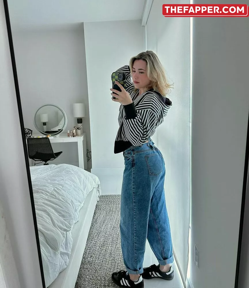 Pineapplebrat  Onlyfans Leaked Nude Image #XU3X79UdGy