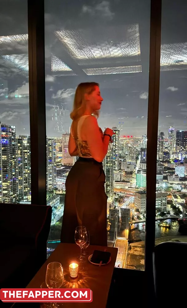 Pineapplebrat  Onlyfans Leaked Nude Image #fdBfzAER5f