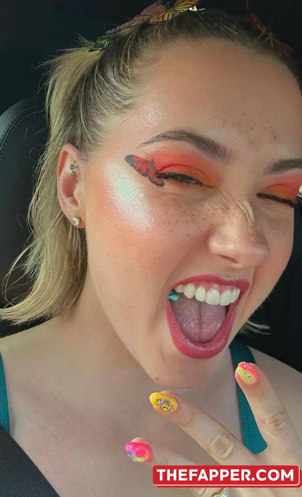 Pineapplebrat  Onlyfans Leaked Nude Image #iXFOclP83q