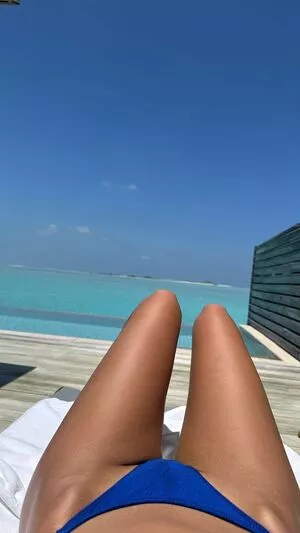 Polina Malinovskaya #kAwziQi0Yl
