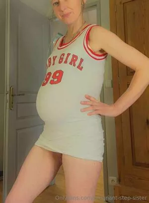 Pregnant Step Sister #L7mBcFfWSY