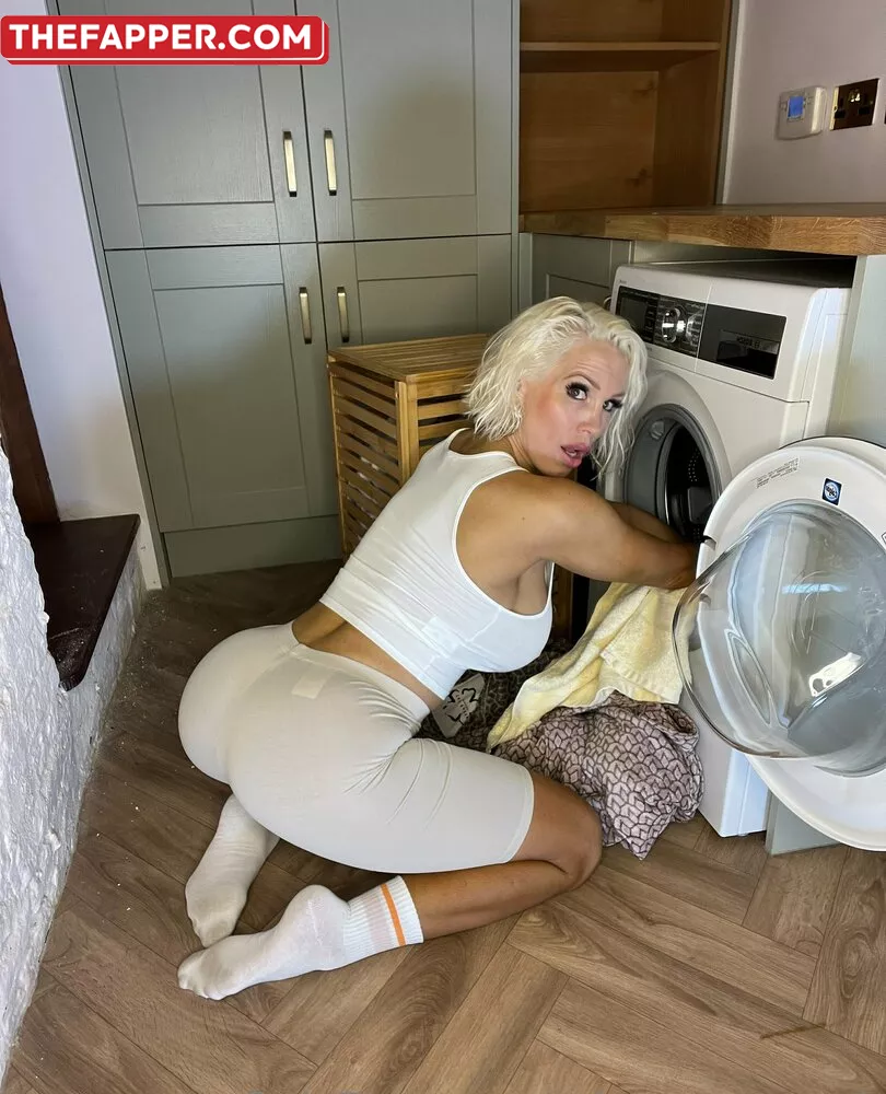 Rebeccamoreuk  Onlyfans Leaked Nude Image #C4zs3Bj3Kj
