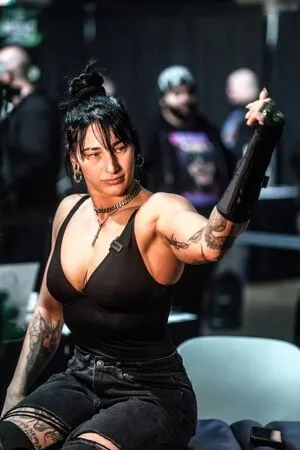 Rhea Ripley #ocBCHjqBDS