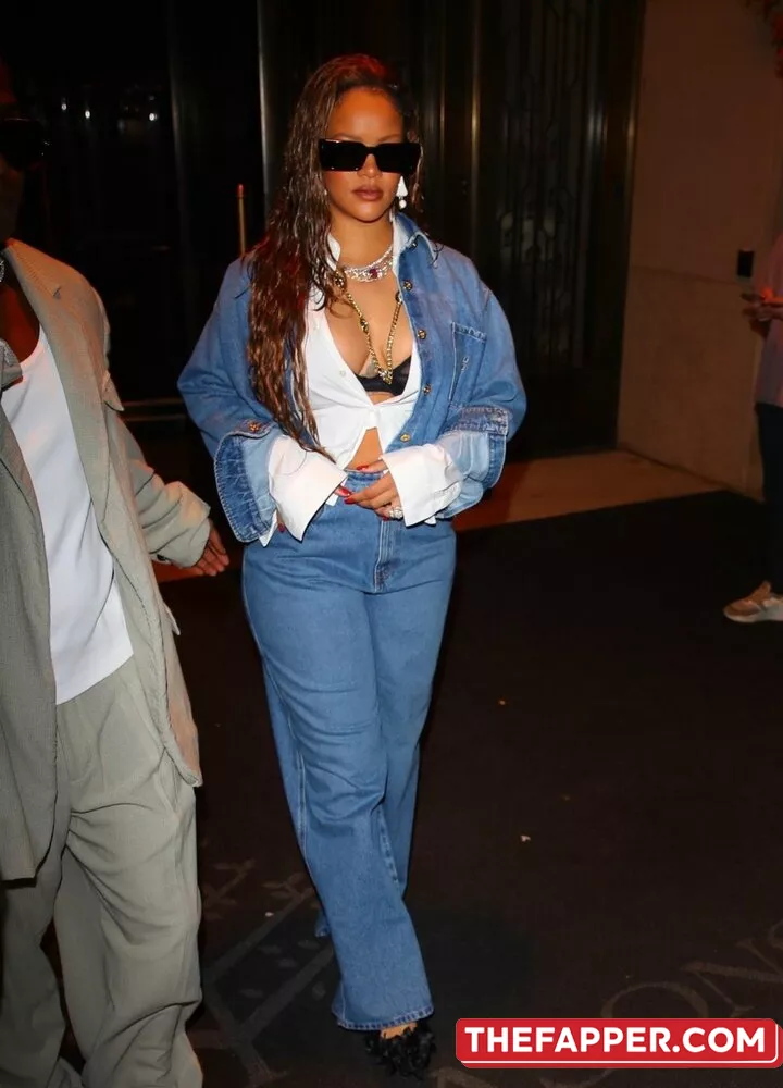 Rihanna  Onlyfans Leaked Nude Image #1xs6DicxGI