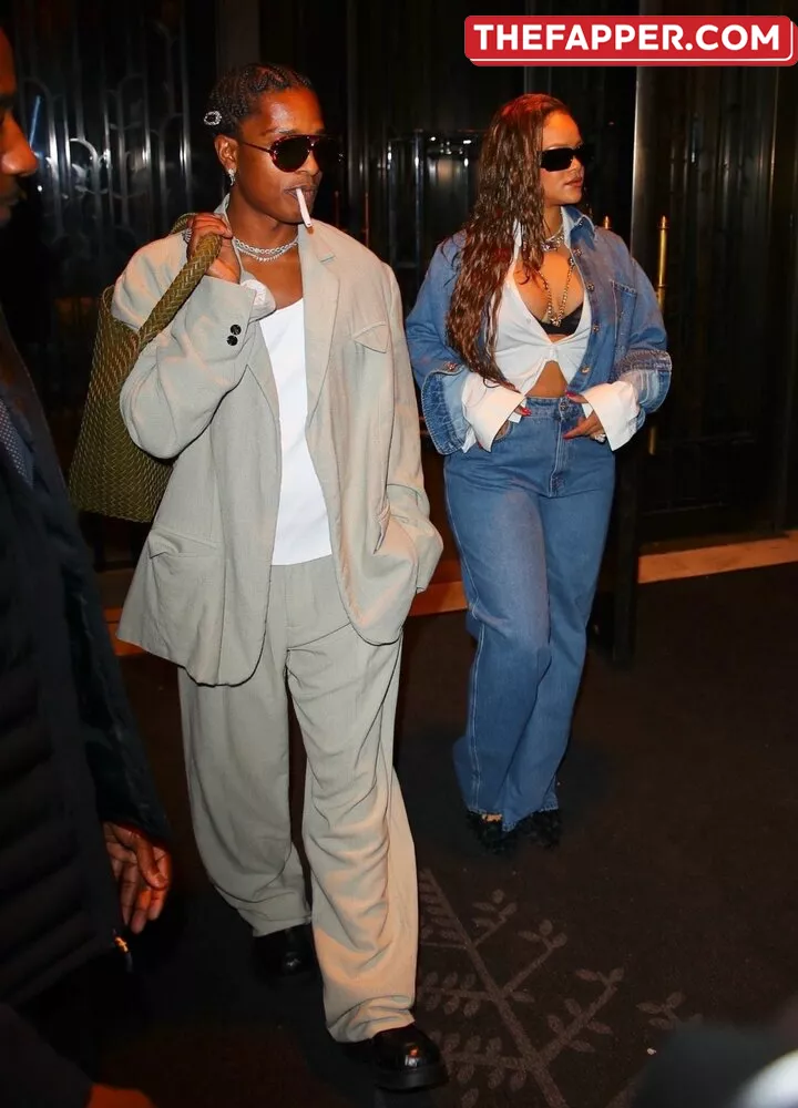 Rihanna  Onlyfans Leaked Nude Image #2ZGrzH7dFL