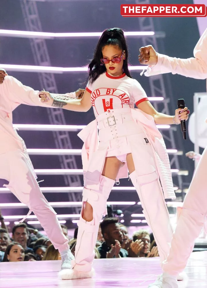Rihanna  Onlyfans Leaked Nude Image #4jpSpyoh80