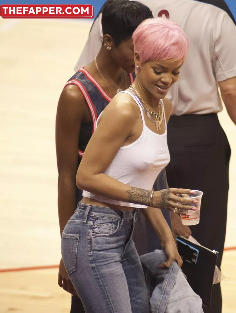 Rihanna  Onlyfans Leaked Nude Image #4tiGWvNOPf