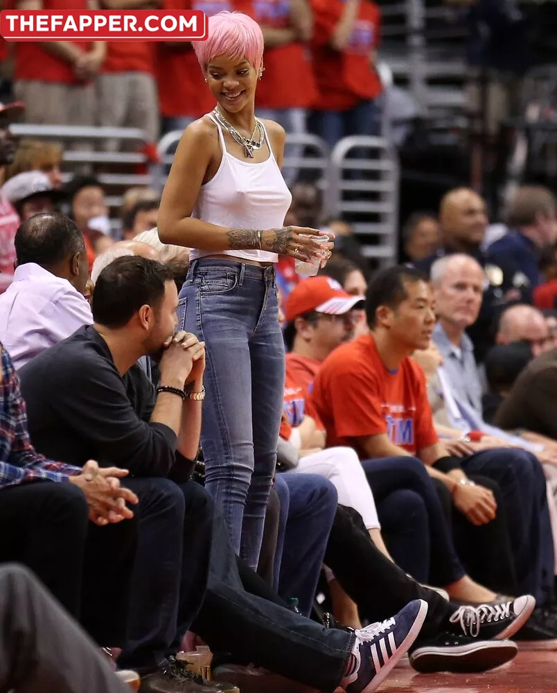 Rihanna  Onlyfans Leaked Nude Image #7I5nS2UDI0