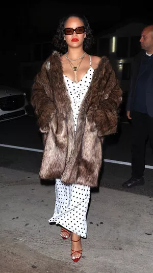 Rihanna Onlyfans Leaked Nude Image #AdtGlqqSvt