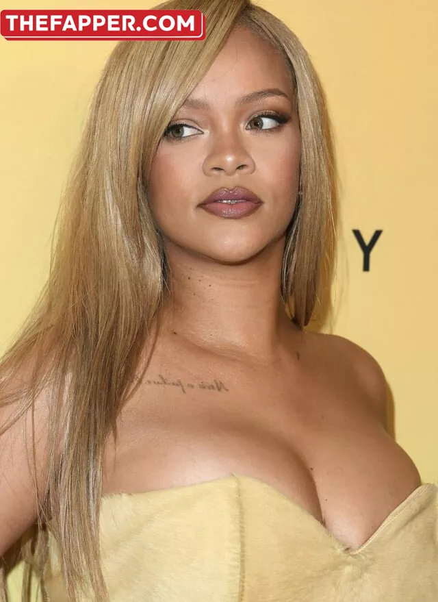 Rihanna  Onlyfans Leaked Nude Image #BH3nYSoYLJ