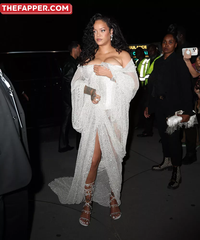 Rihanna  Onlyfans Leaked Nude Image #CeOYJSn8l2