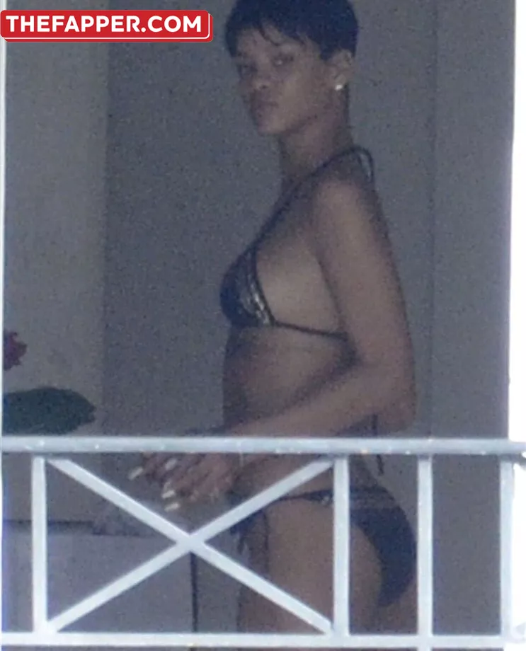 Rihanna  Onlyfans Leaked Nude Image #Clb33qrjmD