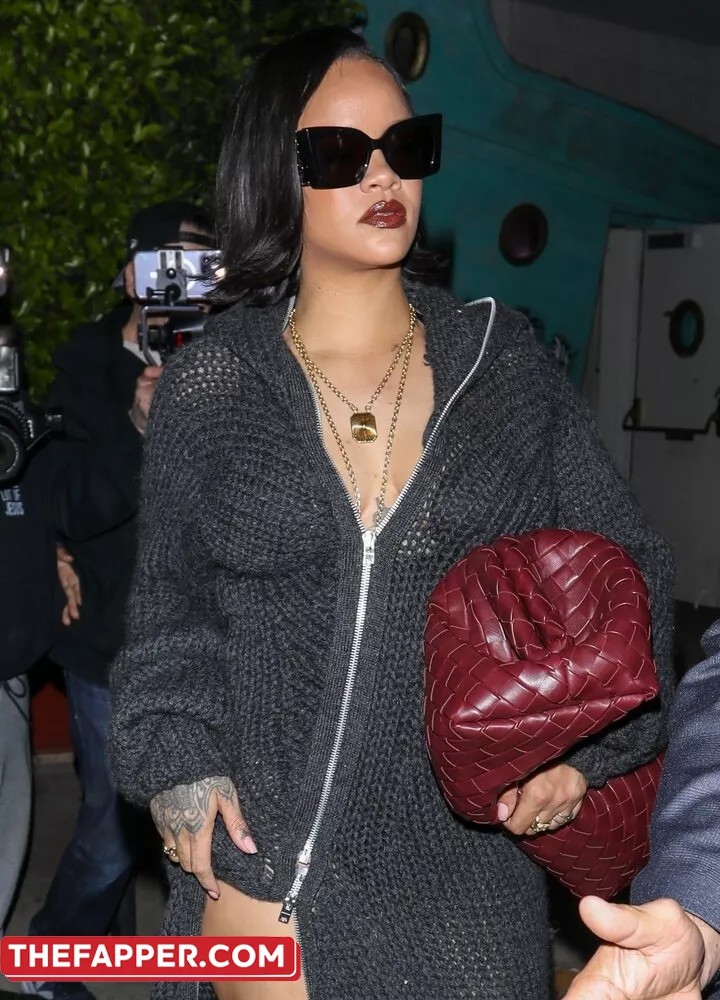 Rihanna  Onlyfans Leaked Nude Image #FSba6NZcZF