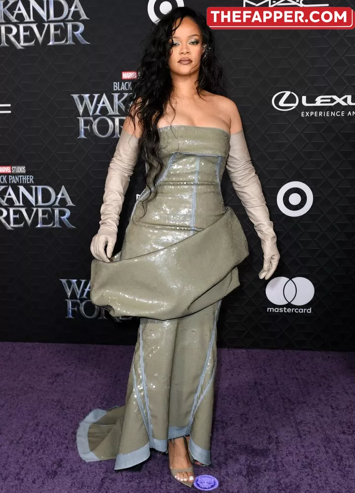 Rihanna  Onlyfans Leaked Nude Image #H5SENnjgBj