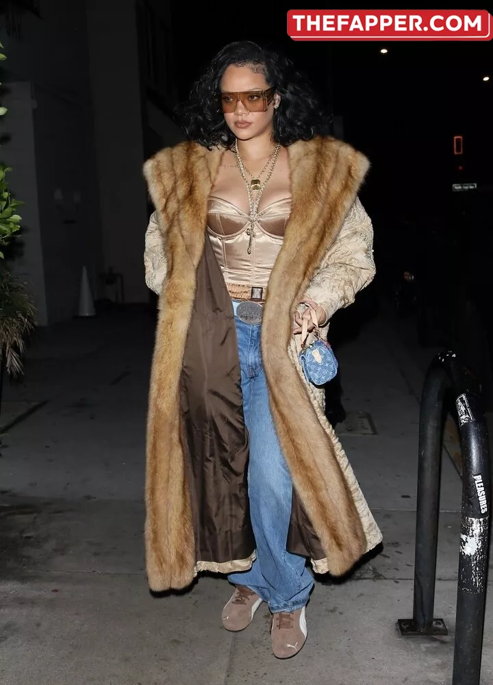 Rihanna  Onlyfans Leaked Nude Image #JxOPBkiS99